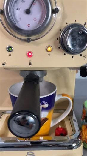 ToyFlix on Instagram: "Sold Swan Retro Pump Espresso Coffee Machine in cream. It features 15 bars of pressure and a self-priming system, ensuring it is ready to make coffee quickly. The machine has a large, detachable 1.2-liter water tank and can prepare one or two cups at a time. It includes a traditional stainless-steel milk frothing arm with steam pressure control for creating cappuccinos and lattes. The machine is compatible with both ground coffee and Easy Serve Espresso (ESE) pods."