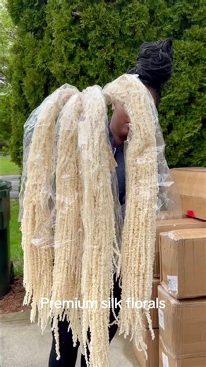 Showing some of our new premium silk/real touch/preserved florals. Check out @Dream Creations Ohio on instagram #silkflowers #realtouchflowers #preservedflowers #weddingflorist #weddingflorals #ohioweddingflorist #columbusweddings #columbusevents #columbusweddingvendor #luxurysilkflowers #flowers