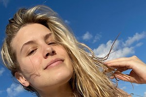 Tennis Star Genie Bouchard Sets Instagram On Fire In Scorching Hot Red Bikini (PICS)