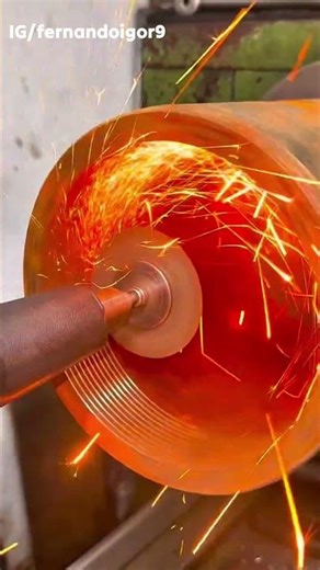 How Internal Threads Are Cut Inside a Metal Pipe?