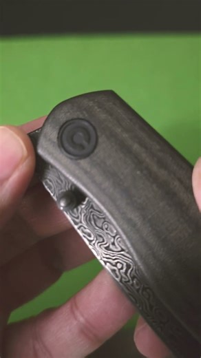 a few front flippers in my collection, which one is your favorite? #foldingknife #knifelife