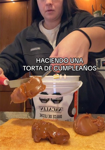 Torta de cumpleaños fácil: bizcochuelo sin merengue