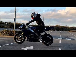How To Bunny Hop [motorbike] FOR BEGINNERS!!