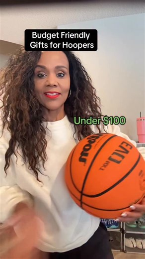 Kinna Thomas on Instagram: "🎁 Budget friendly Christmas gifts for hoopers. Your fave basketball Auntie is back with another one 🤣 I am here doing the work 🤣 #basketball #christmasgiftideas #fyp #christmaslist #hooper #giftguide"