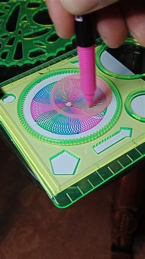 super spirograph pattern #spirograph