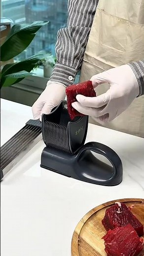 Thin Meat Slicing Process with a Specialized Slicer | Precise and Uniform Cuts