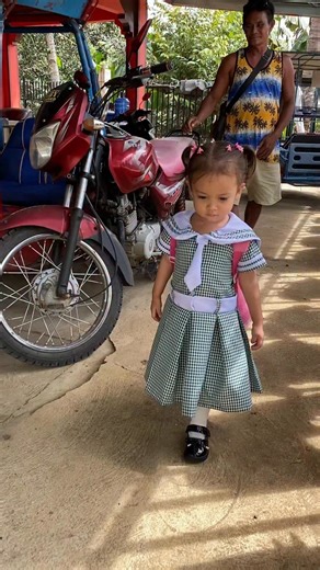 Midnight went to school early but they just announced there’s no class today.. 😅❤️she’s very sad | Mary and Brandan