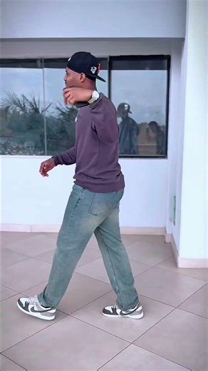 Moonwalk Tutorial, Learn the most easy way of the Incredible Moonwalk by Michael Jackson #moonwalk