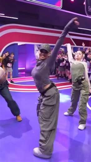 KIRSTEN DODGEN | SGF2 MASTER OPENING