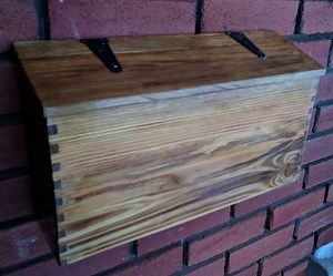 Pallet Wood Mailbox