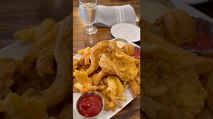 I found the best catfish spots in LA! 🎣