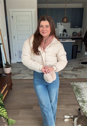 Transitioning from Crop Tops to Full Coverage: Outfit Ideas