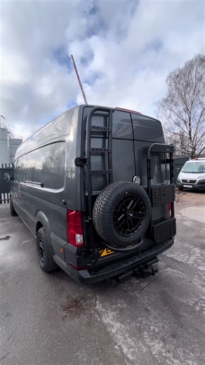 Monthly Van Installations: Quality and Convenience