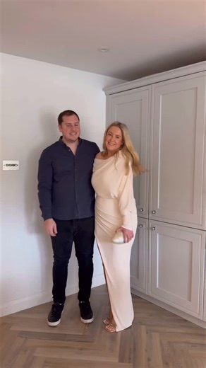 Jade Sweeney on Instagram: "AD HAPPY 10 YEAR ANNIVERSARY 💕 Not like me to pick my own anniversary gift & dress up like a bride for our anniversary 🤣 @sculptedbyaimee I have been after some products from Sculpted by Aimee for the longest time to see if they truly lived up to the hype! The cloud cream is quite literally heavenly, it gives you the softest skin, I have never put anything so luxurious on. The beauty base protect is the best primer, it is the perfect prep! And finally the liquid lig