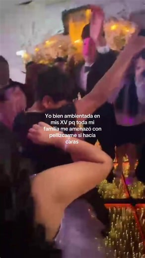 Celebrando mis XV años con familia y alegría