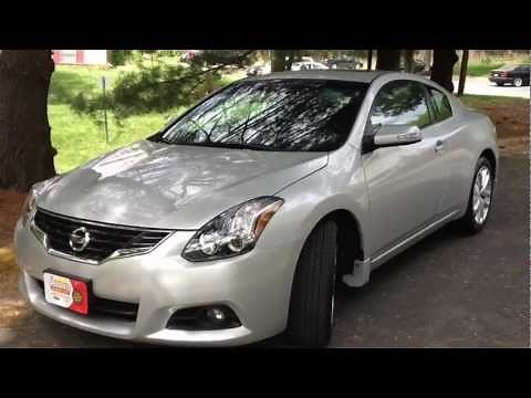 2012 Nissan Altima Coupe V6 Review, Walk Around, Start Up & Rev, Test Drive