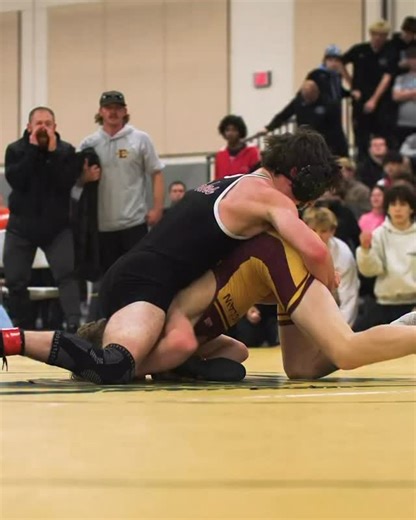 Controversial ending in the Pac Coast finals between Eason Bylin of Enumclaw versus Brennan Williams of South Kitsap. Bylin down 2-0 was originally awarded a 3 point takedown in this sequence but then after ref consultation had his takedown reversed and Williams kept his 2 point lead to become Pac Coast Champion. Tough call. What do you guys think? Check out the full match on our YouTube! #washingtonwrestling #highschoolwrestling #wwn #paccoastwrestling | Washington Wrestling Network