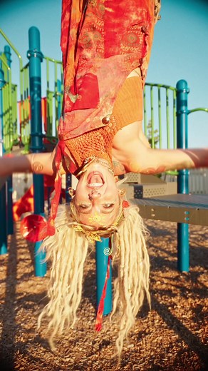 Im upside down :D ✨ #fyp tour tickets on sale now VIP meet & greets limited *bio* Denver 12/07 LA 12/14 SLC 12/16