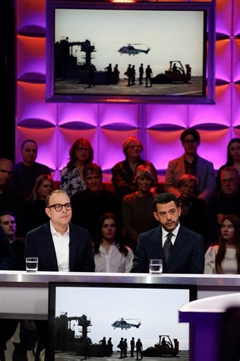 Selon Miloud Chennoufi, l’objectif des Américains et des Israéliens n’est pas la démocratisation de l’Iran. On discutait des frappes visant ce pays avec le chercheur à l’Observatoire sur le Moyen-Orient et l’Afrique du Nord de la Chaire Raoul-Dandurand, ainsi qu’avec le correspondant de Radio-Canada à Washington, Louis Blouin. #tlmep | Tout le monde en parle