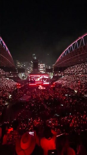 Morgan Wallen - Superman (Live From Lumen Field, Seattle WA. night 2) #concert #morganwallen