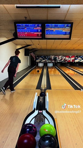Some more shots from the other day🔥#fyp #bowling #strike #pba #motiv #hammer