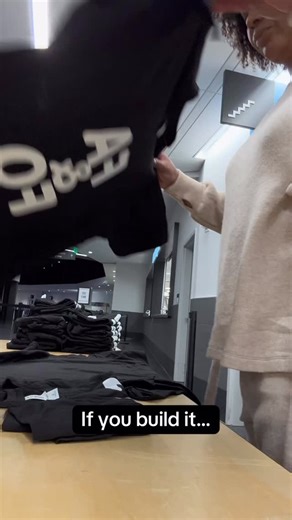 Wow!!! I am always so overwhelmed at the lines at my merch table after the show!🥺 Thank you to everyone who asked for a pic or purchased a book, shirt, sticker or keychain. I appreciate you. TRULY❤️ We have a break till February!!! See you all back on the road in 2026!!! You can also get your shirt or book at euniceelliott.com!😋 | Eunice Elliott