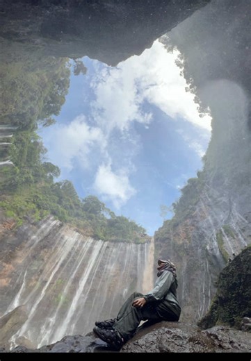 Heaven in East Java ✨ #fyp #waterfall #tumpaksewu #hiking