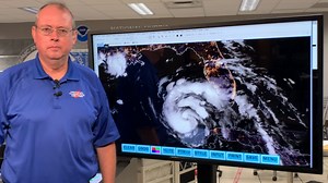 102K views · 1K reactions | NHC Director Ken Graham with the 8 a.m. EDT Saturday update regarding Hurricane Ida | NOAA NWS National Hurricane Center | Facebook