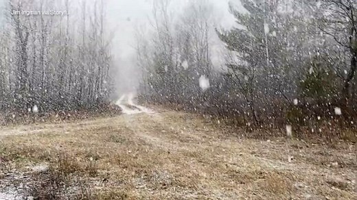 Heavy flurries fall in northern Wisconsin