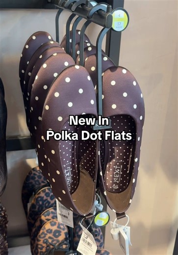 These polka dot shoes are perfect for your spring wardrobe 😍🙌 #fyp #polkadot