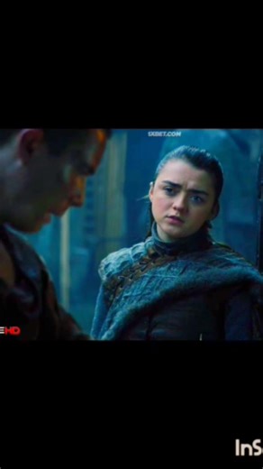 Arya Stark vs Brienne 🔥 Epic Sword Fight | Who Wins? #Shorts#AryaStark #BrienneOfTarth
