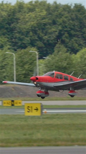 Piper Archer II | N661KK | Landing at Lelystad Airport #propplane #propeller #generalaviation #piperaircraft #piperepair | Propeller Time