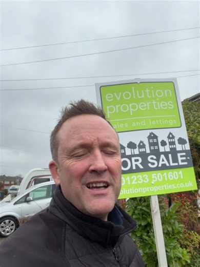 Up in Wilsborough’s popular Highfield Estate, this property has just sold ✅ Another family is starting the next chapter of their home journey, and it’s moments like this that make it all worthwhile. It’s not just about transactions — it’s about helping people make their dreams a reality. If you’ve got a property in the area, we’d love to chat — we have buyers ready who have missed out before! 📩 Get in touch today. #EvolutionProperties #LettingsExperts #KentProperty #PropertyManagement #Landlord