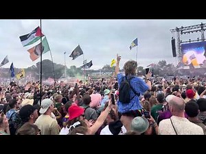 Pulp 'Common People' Glastonbury Festival 2025 Pyramid Stage