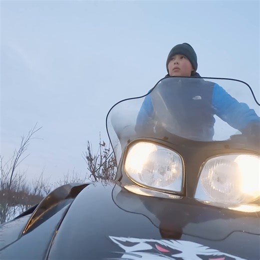 141K views · 2.8K reactions | Strengthening bonds through shared learnings. Catch an all-new #LifeBelowZero, tonight at 9/8c on National Geographic TV. Now streaming on Disney+ and Hulu. | Life Below Zero | Facebook