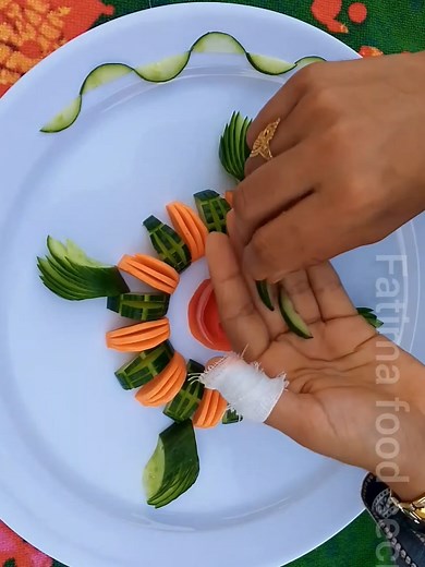 Creative Salad Decoration Ideas with Tomatoes