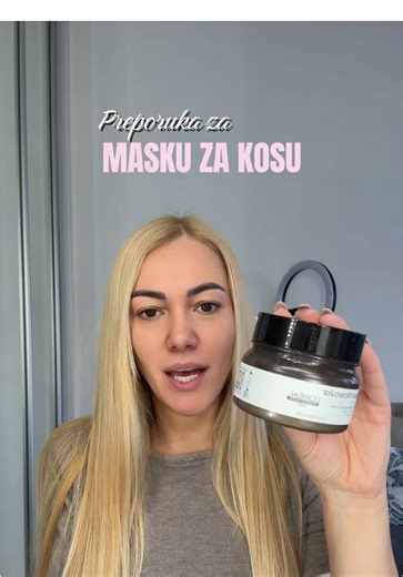 Super maska za oštećenu kosu (kao što je moja), bude baš mekana kosa nakon nje i jakooo se sporo troši, što je svakako prednost👌 #haircareroutine #lorealprofessionnel #hairmask #absolutrepairmolecular #ugccreator @L’Oréal Professionnel @Numi Srbija