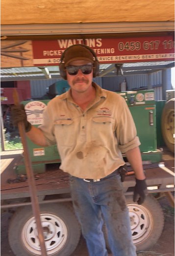 Beats doing it using a toe ball… #recycle #australia #fyp #fencing #farmlife #chevelle