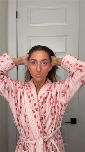 Bryar Roe on Instagram: "MUCH requested tutorial!!!🫶🏼 • • • #hair #hairstyle #hairtutorial #tutorial #longhair #fashion #modestfashion #bun #hairstyles #instagram #igreels #reels #igers #influencer #fyp #trending #relatable #girl #girls #pov #fall #love"