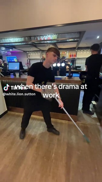 #whitelion #fyp #hospitalilty #blowthisup#bar