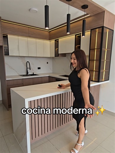 cocina moderna y funcional sabemos lo importante que es tu proyecto para nosotros. sin inciales sin adelantos. escribenos al 955 005 332 ✅️ #cocinasoñada #remodelaciondecasa #mueblesmodernos ##piedrasinterizada