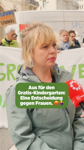 Der Gratis-Kindergarten muss bleiben! 👉Ein kostenloser Kindergartenplatz ermöglicht nämlich die Vereinbarkeit von Beruf und Familie und stärkt Frauen. 😱Wenn der Kindergarten etwas kostet, geht das meistens zulasten der Frauen. Weil es sonst zu teuer wäre, reduzieren sie dann ihre Arbeit oder geben den Job ganz auf, um die Kinder zu Hause zu betreuen. 🙈Was für ein frauenpolitischer Rückschritt! | Die Grünen Wien