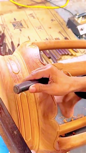 Simple Smart IdeaTechniques for Carving Intricate Details in Traditional Art #SmartIdea #Shorts