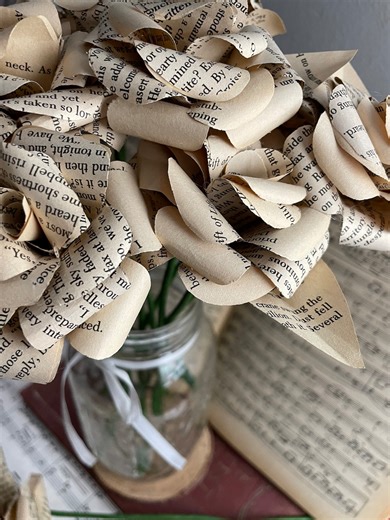 Vintage Book Page Roses Bouquet: Literary Wedding Centerpiece Shelf Decor - Etsy