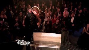 Auslly 'I love you' scene+The Big Kiss-(Relationships & Red Carpets)