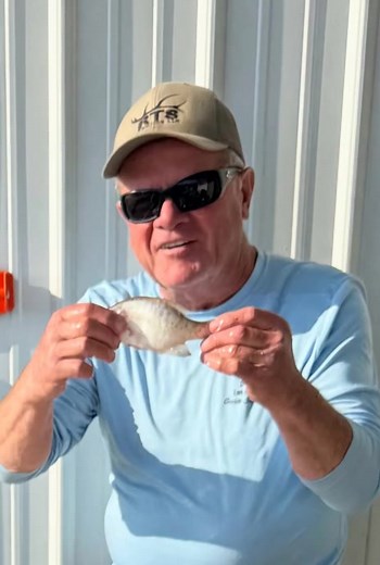 These Colorado boys are nutz!! 🐟 🍣 | Crappie Fishing TV - Guide Service