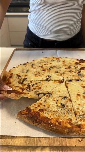 Fast Homemade White Mushroom Pizza
