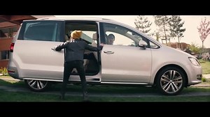 1.8M views · 1K shares | Mit dem neuen Sharan ist Türen knallen echt...