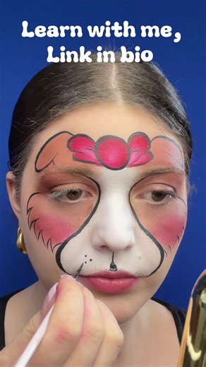 Puppy face paint tutorial! 🐶 Highly requested tutorial, I wanted to make sure it was easy yet definitely looked like a dog/puppy! A lot of puppy designs can look like foxes, bear cubs or other animals with similar ears and this can be a struggle for the beginner face painter as I also did myself. What do you think? Let me know down below in the comments 👇⬇️ I find a tongue in pink or red adds a fun silly element to the design and kids love it! It also helps make it look more “dog-like” 👅 🐶 a