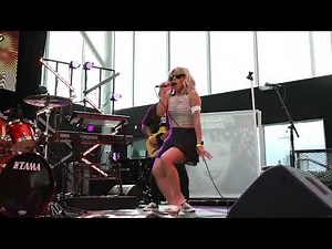 Dreaming -Blondie Cover (Blondie Tribute Band - Blond-ish)